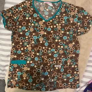 Cherokee small scrub top